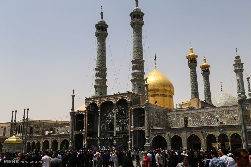 تصویری رپورٹ: قم میں حضرت معصومہ (س) کے حرم میں جلوسوں کا اہتمام