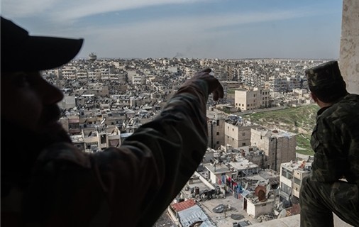 الجيش السوري يحرز تقدما ملحوظا في مخيم حندرات في ريف حلب