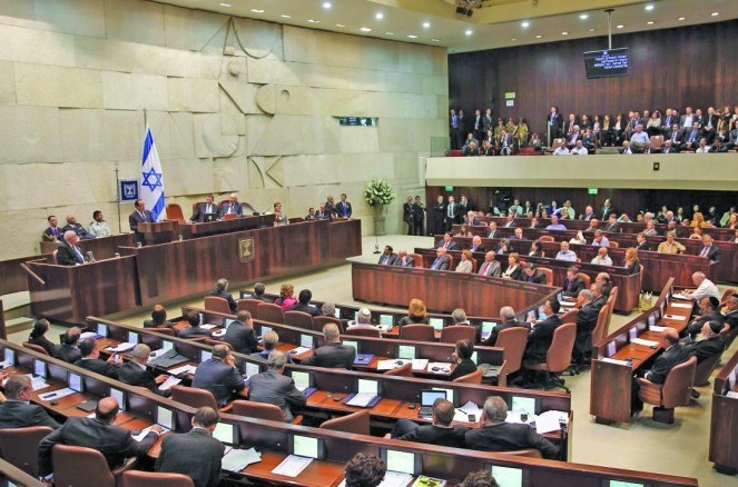قرار صادر من الكنيست يقضي بحبس القاصرين الفلسطينيين أقل من 14 عاما