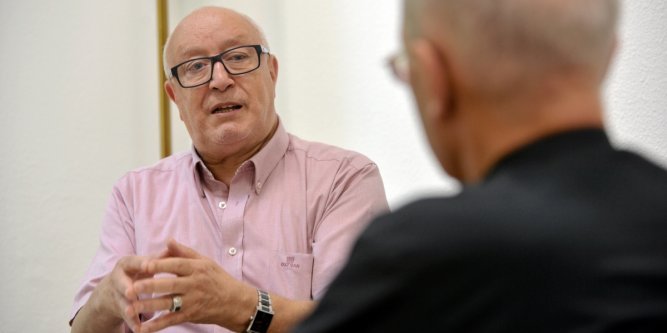 “Los Musulmanes Franceses Tienen un Rol que Desempeñar para Combatir al Extremismo” 