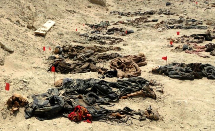 العثور على مقبرة جماعية تضم 100 جثة لعناصر “داعش” شرقي الرمادي