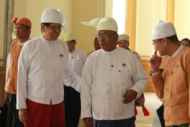 တိုင္းရင္းသားစာေပ ထြန္းကားေရး ဦးခင္ေအာင္ျမင့္ အစုိးရကို တုိက္တြန္း