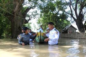 စစ္ကိုင္း ေရေဘးကူညီရန္ ေကာလင္းၿမိဳ႕နယ္လံုးဆိုင္ရာ ဖြံ႕ၿဖိဳးတိုးတက္ေရး ပရဟိတကြန္ရက္က ဖိတ္ေခၚ