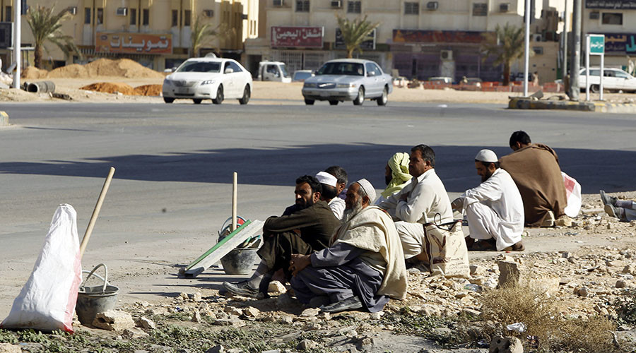 Thousands of Indian, Pakistani workers stranded in Saudi Arabia without food or water