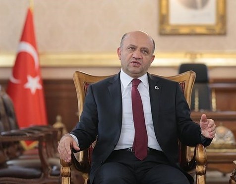 أنقرة تتحدث عن عسكريين "مختفين" وتحذير من محاولة اغتيال غولن