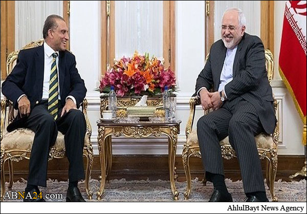 ظريف: "داعش" والقاعدة خطر مشترك يهدد ايران وباكستان