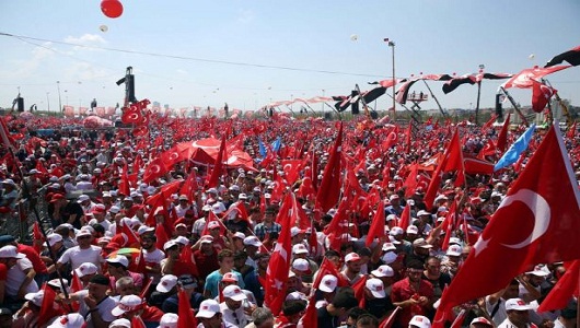 Yenikapı'da 'Demokrasi ve Şehitler' Mitingi