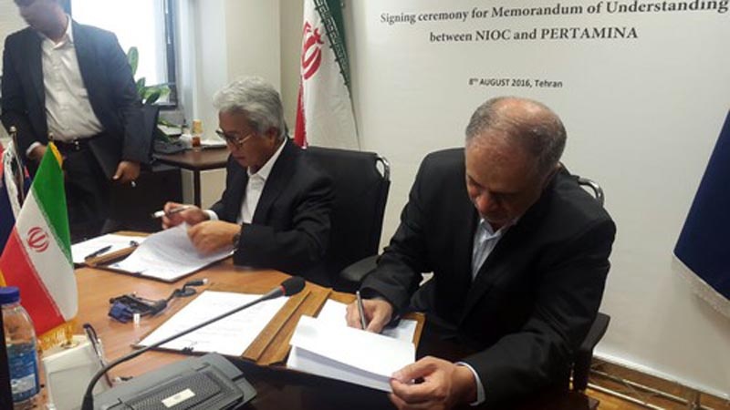 Iran-RI Tandatangani MoU di Sektor Minyak