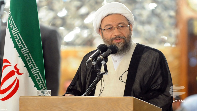 آیت اللہ صادق آملی لاریجانی: ایران میں امن شہدا کے خون کا مرہون منّت ہے