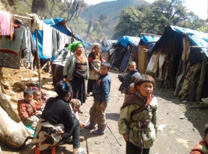 တိုက္ပြဲေၾကာင့္ ဖားကန္႔တြင္ ရြာသား ရာႏွင့္ခ်ီ ထြက္ေျပးတိမ္းေရွာင္