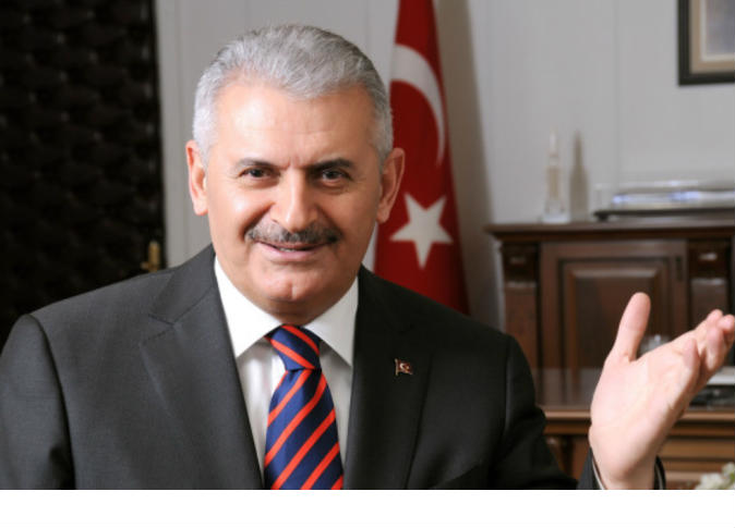 رئيس الوزراء التركي يتوقّع حدوث تطورات هامة في سوريا خلال شهور