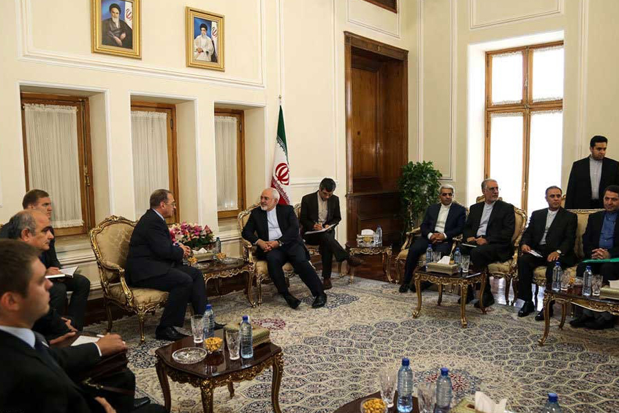 مبعوث الرئيس الروسي الى المنطقة يزور طهران ويلتقي وزير الخارجية الايراني