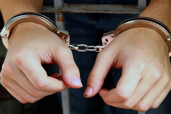 पेशावर में कार्रवाई करते हुए खूंखार आतंकवादी गिरफ़्तार।