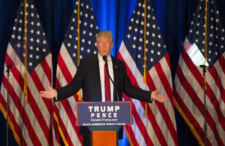 Trump promet un filtrage extrême des immigrants pour lutter contre le terrorisme    