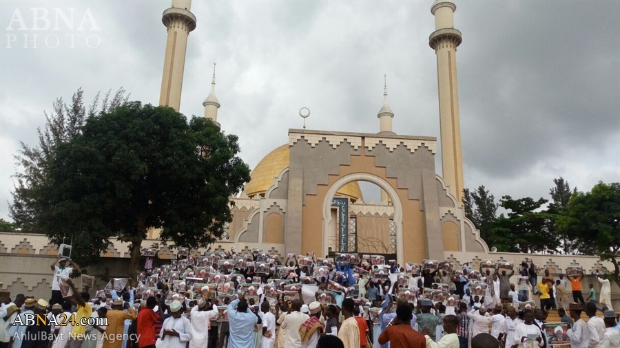 تقرير مصور / وقفة تضامنية مع زعيم الحركة الاسلامية في العاصمة النيجيرية والمطالبة بالافراج عنه
