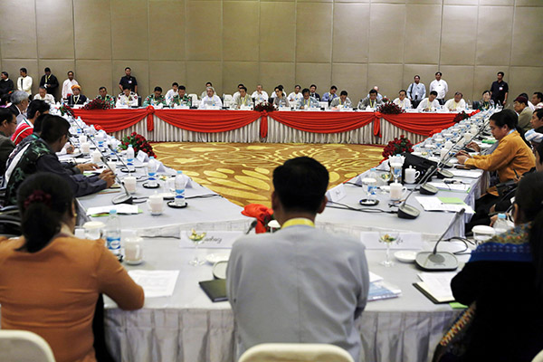 ၂၁ ရာစုပင္လံုသို႔ NCA လက္မွတ္မထုိးေသာအဖြဲ႕မ်ားပါ တက္ေရာက္ခြင့္ျပဳ