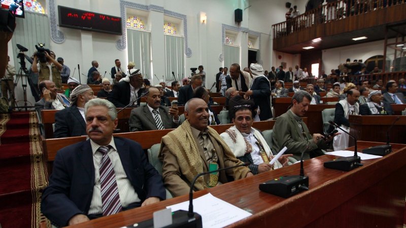یمنی پارلیمنٹ نے مفرور صدر کو غیر قانونی قرار دے دیا