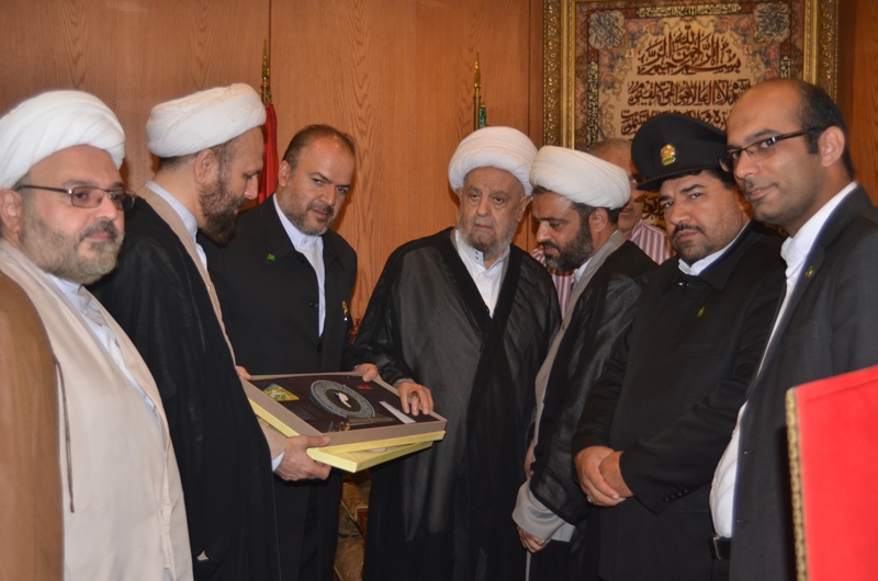 Senior Lebanese Shiite cleric condemns Zionists assault on al-Quds