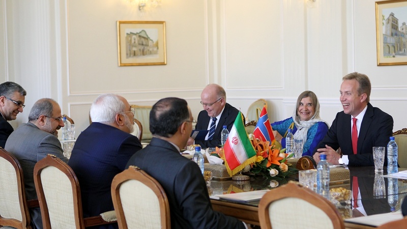 Kasashen Iran Da Norway Sun Rattaba Hannu Kan Yarjeniyoyi Na Bunkasa Tattalin Arziki