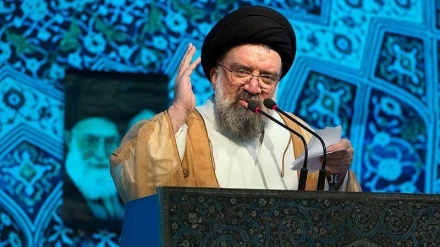 Teheran: Freitagsimam prangert amerikanisch-saudische Machenschaften in der Nahostregion an