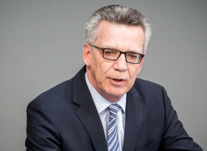 German minister proposes burqa ban in public places