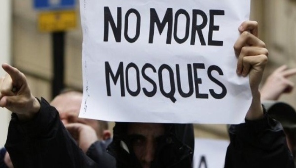 Almost 7,000 Islamophobic messages posted on Twitter per day in July