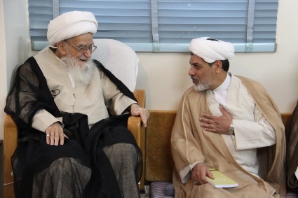 المرجع صافي كلبايكاني: على جميع الخطباء والاساتذة والكُتاب أن يبينوا شخصية السيدة خديجة عليها السلام