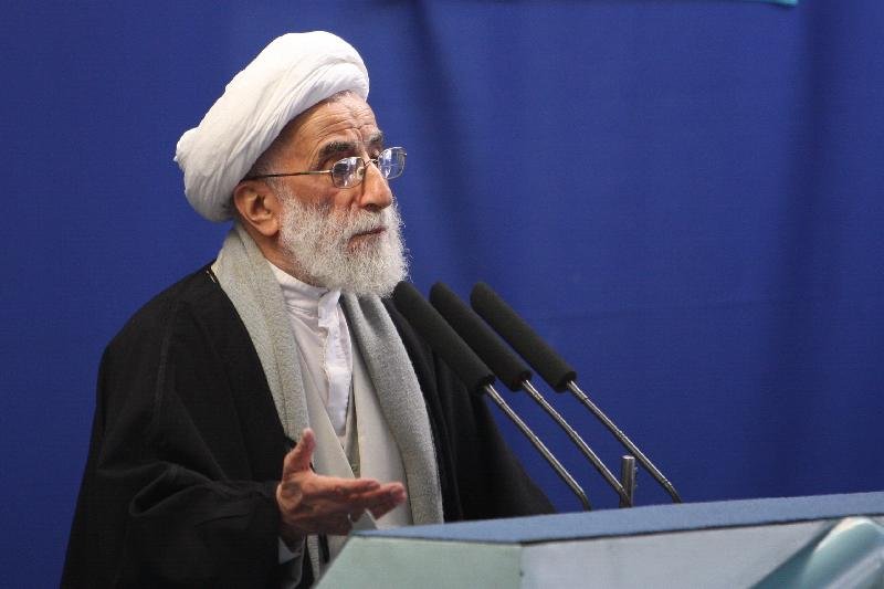 آیت اللہ جنتی: حزب اللہ علاقے کی ایک عظیم طاقت ہے