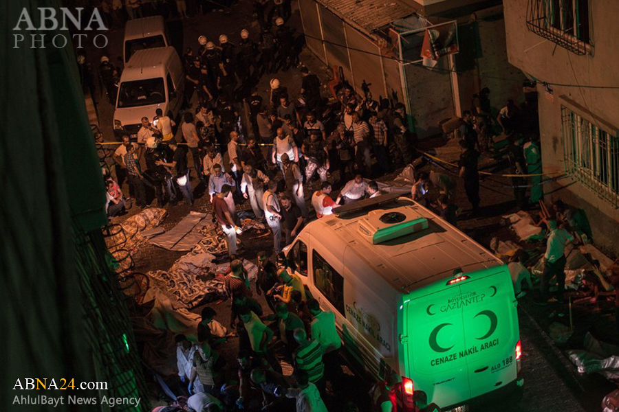 تقرير مصور / تفجير انتحاري يقتل ويصيب 144 اثناء زفاف في غازي عنتاب التركية