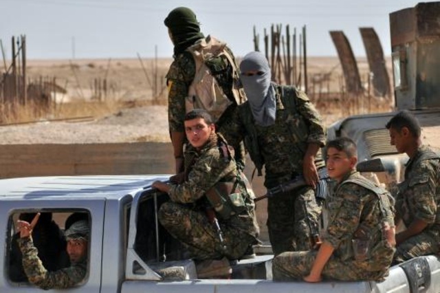 تركيا تحشد مسلحين تدعمهم لمنع اكراد سوريا من الوصول الى ممر حيوي