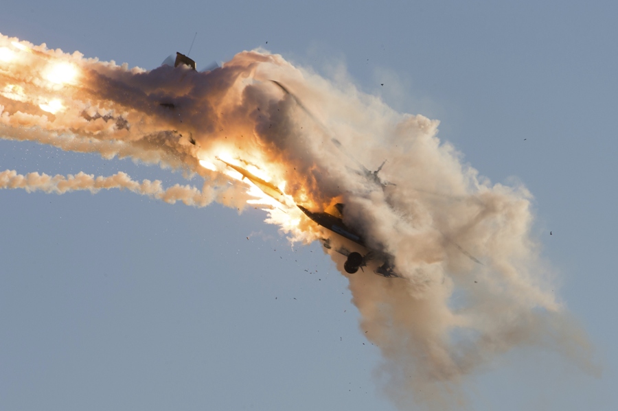 Yemeni forces down Saudi-led aggression helicopter in Najran
