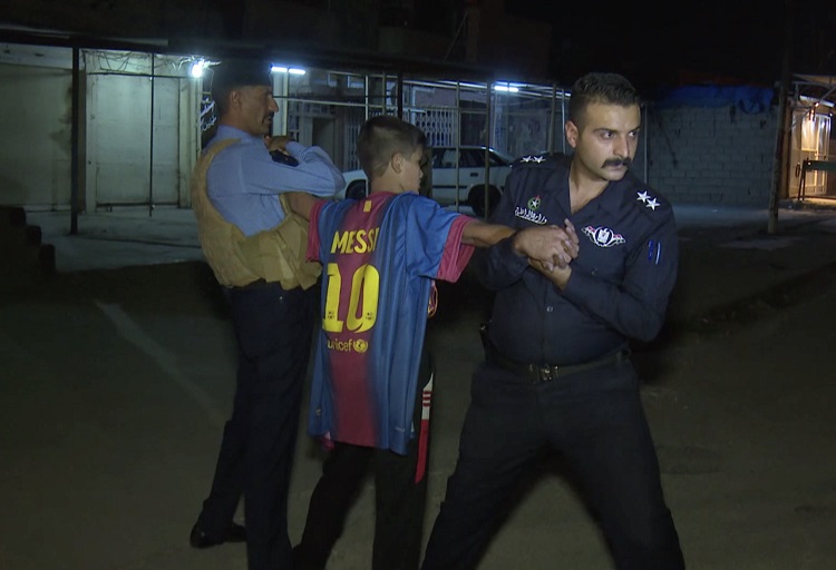الطفل الانتحاري المعتقل يعترف كيف ان داعش يستخدم الاطفال + (صور)