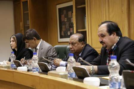 پاکستانی بینک ایران میں اپنی شاخ کهولنے پر آمادہ