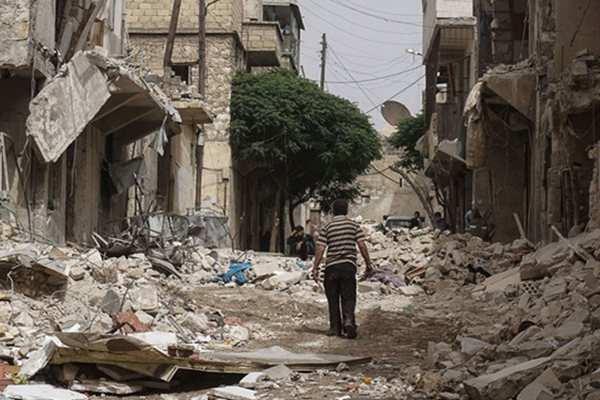 テロリストによる攻撃で、シリア人数十人が死傷
