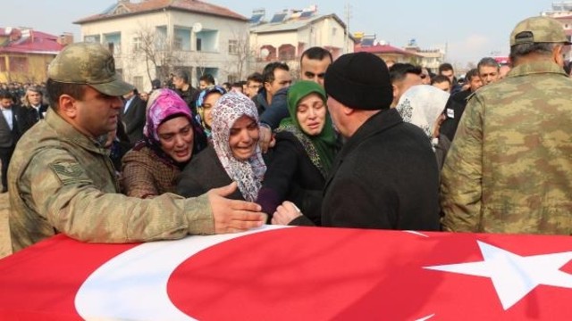 “Ocho Policías Turcos Murieron en una Explosión Orquestada por el PKK” 