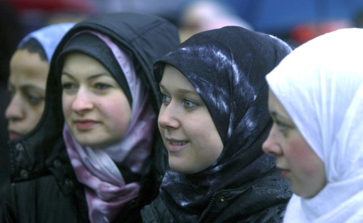 Muslim refugee thrown out of integration programme in Germany for wearing headscarf