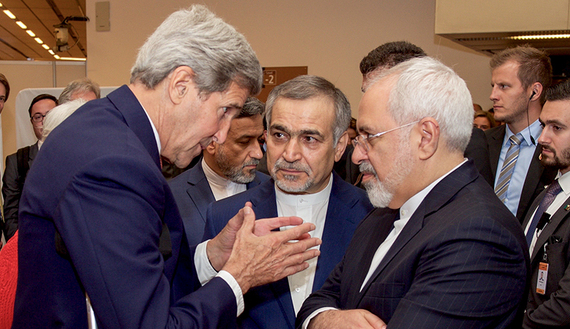 Zarif Rejects Kerry’s Remarks on Iran’s Arms Support for Yemen as "Baseless" 