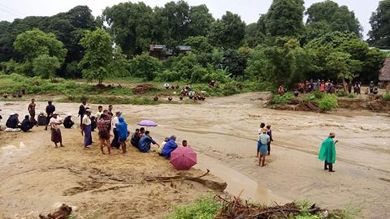 ေတာင္တြင္းႀကီးတြင္ ဆရာမတစ္ဦး ေတာင္က်ေခ်ာင္းေရႏွင့္ ေမ်ာပါေပ်ာက္ဆံုးေန