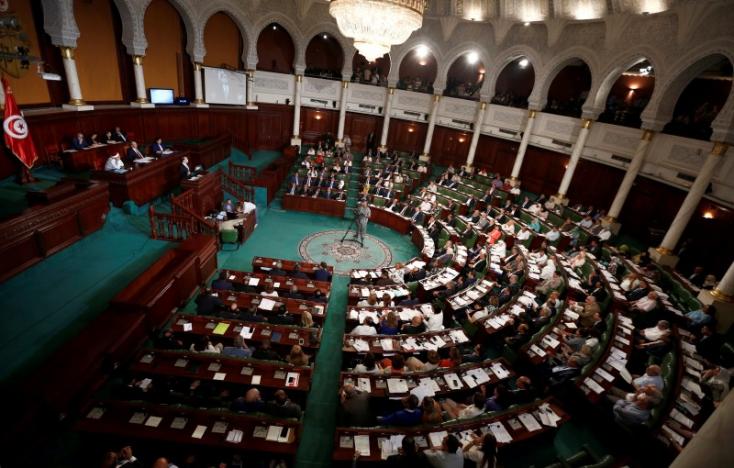  Tunisia’s New Government Wins Parliamentary Approval 