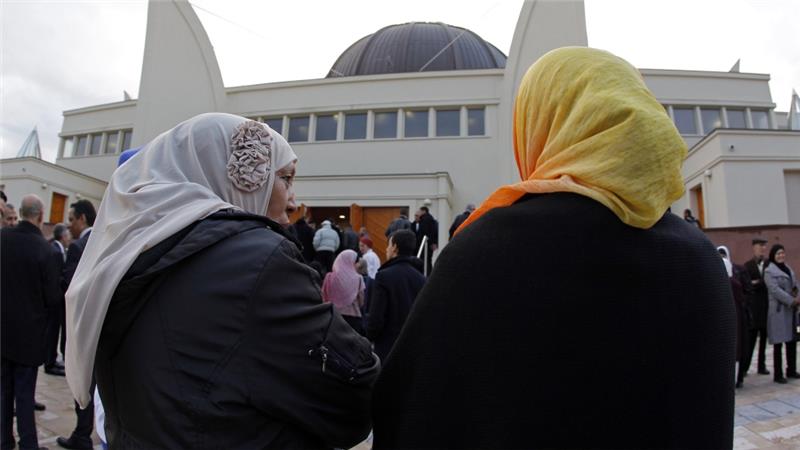Outrage after Muslim women refused service at Paris restaurant