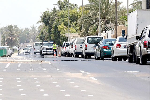 أهالي الدراز محاصرون 69 يوما والنشطاء ممنوعون من السفر خارج البلاد