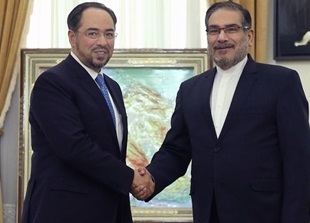  تہران میں افغان وزیر خارجہ کی علی شمخانی سے ملاقات 