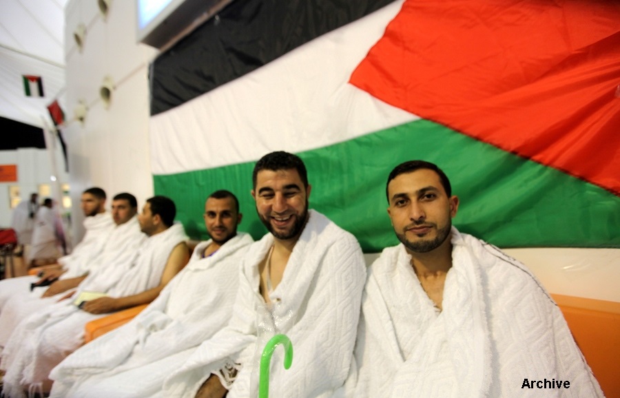Gaza: First group of pilgrims leaves for Saudi Arabia