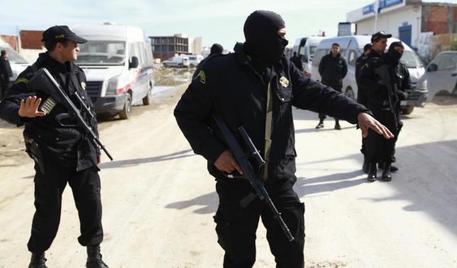  Tunisia police kill two suspected militants, seize bomb belt in raid