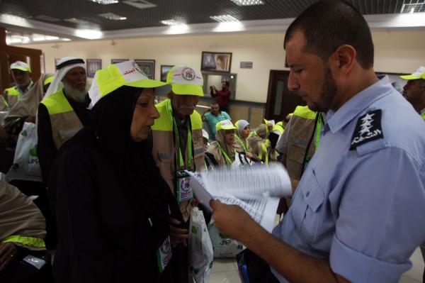 Egypt opens Gaza border crossing for Palestinian pilgrimage