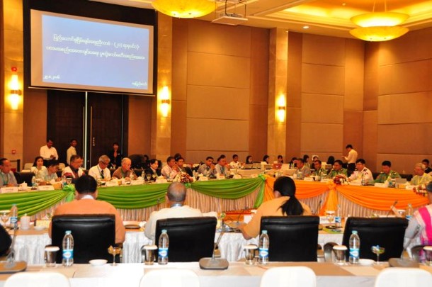 ၂၁ ရာစုပင္လုံ ညီလာခံတြင္ တိုင္းရင္းသားမ်ား၏ ရာထူး အေခၚေဝၚမ်ား ဂရုစိုက္ရန္ တိုက္တြန္း