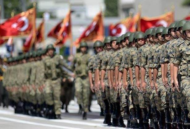 تركيا تفصل 820 عسكريا على خلفية المحاولة الانقلابية