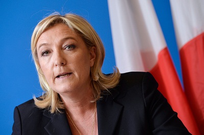 "Tout sauf Hillary Clinton", déclare Marine Le Pen à CNN    