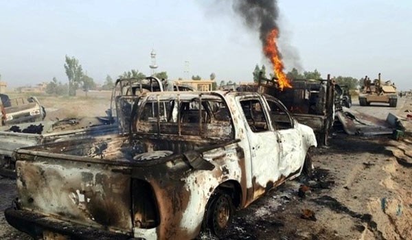 Syrian Warplanes Destroyed Long Convoy of Terrorists in Hama