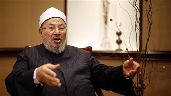 محكمة مصرية تدرس إسقاط الجنسية عن "القرضاوي"